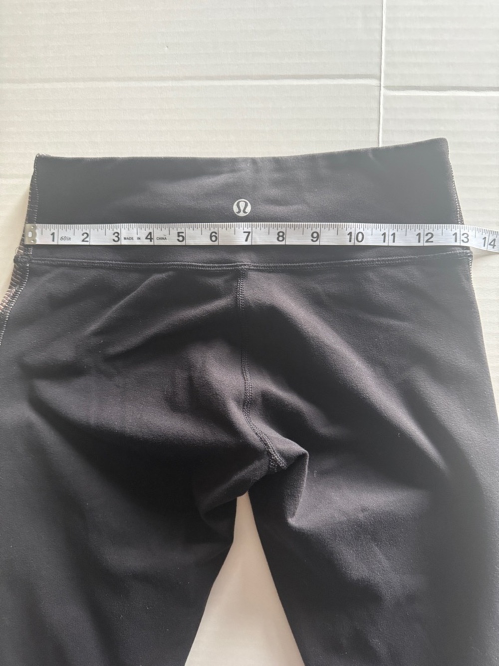 lululemon athletica Bronze Metallic Patterned Leggings - Picture 3 of 7